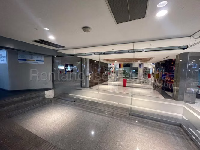 Local Comercial en Alquiler en El Dorado JG