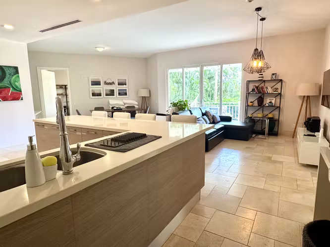 BUENAVENTURA-PH PUNTARENA- PLANTA BAJA - VENTA