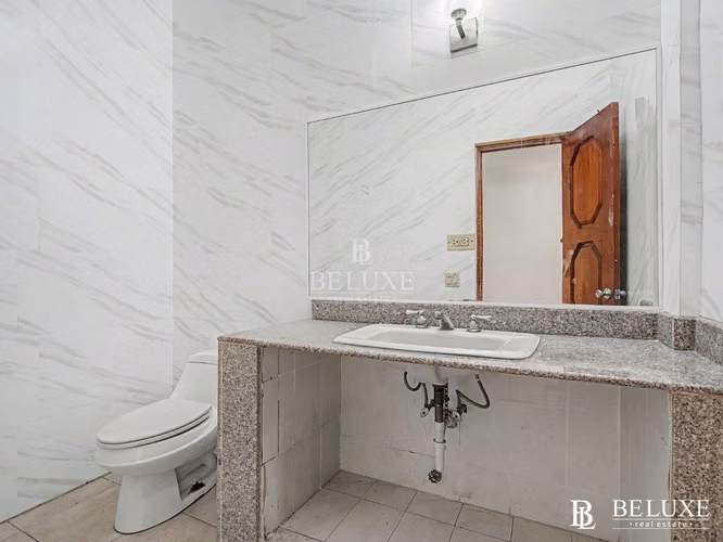 VENTA DE CASA RESIDENCIAL - COMERCIAL, SAN FRANCISCO (26)