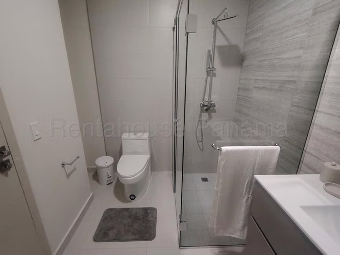 Alquiler de apartamento en Costa del Este AK