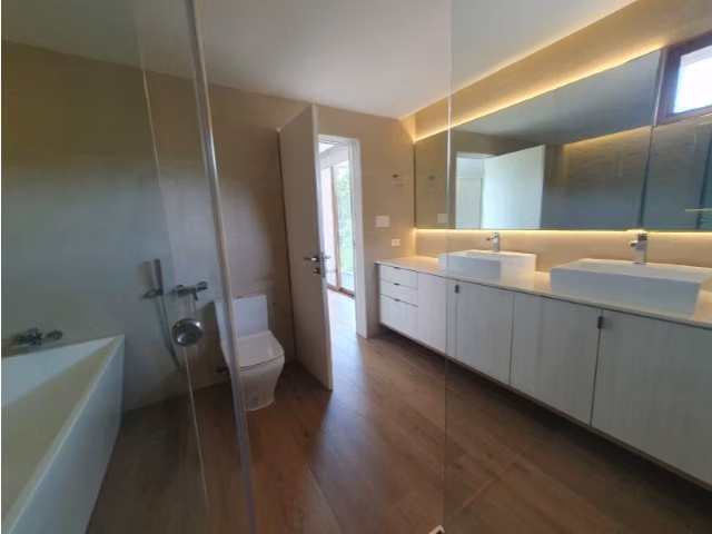Alquiler Moderno Town Houses en Clayton  de 3 niveles, cerca de ciudad del saber - Imagen 10