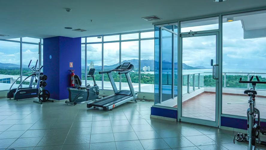 Exquisito Apartamento de Una Recámara en Venta en Coronado Bay