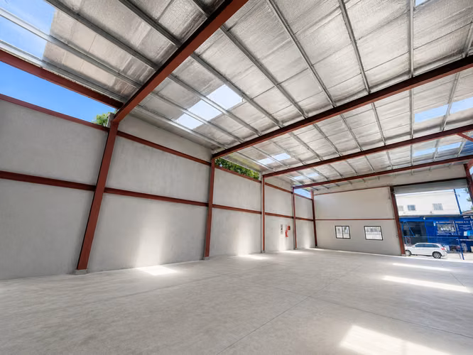 GALERA - BODEGA - EN VENTA | RÍO ABAJO  600 M2