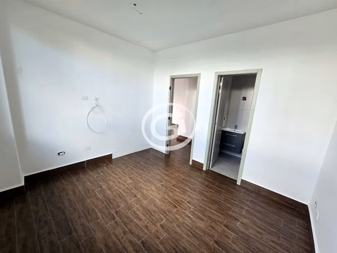 Venta Apartamento Costamare con Patio Costa Sur. Remate