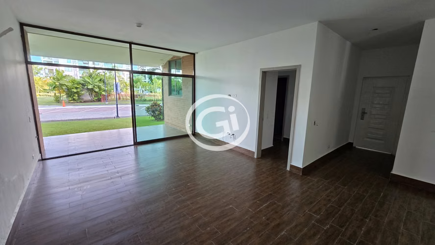Venta Apartamento Costamare con Patio Costa Sur. Remate