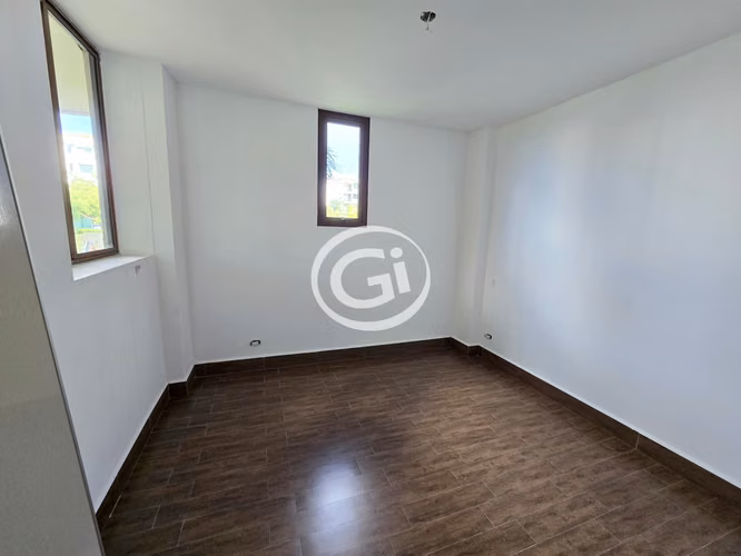Venta Apartamento Costamare con Patio Costa Sur. Remate