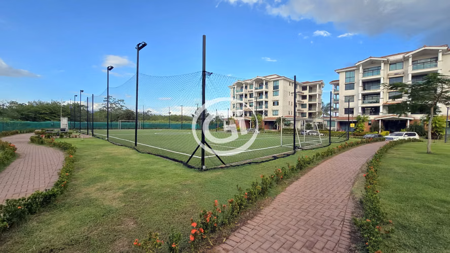Venta Apartamento Costamare con Patio Costa Sur. Remate
