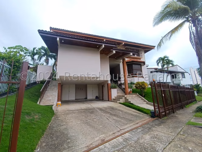 VENTA DE CASA ALTOS DEL GOLF GM - Imagen 2