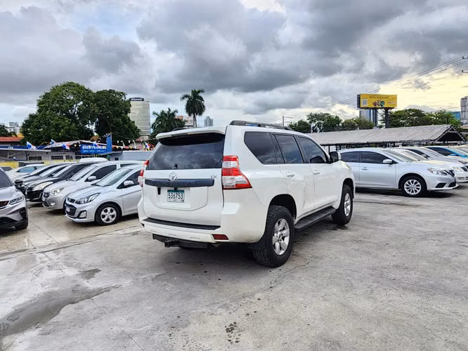 Toyota Land Cruiser Prado 2011 TXL - Imagen 4