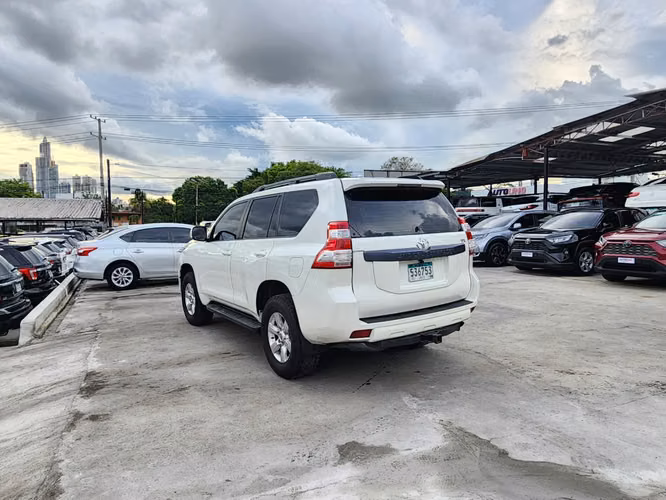 Toyota Land Cruiser Prado 2011 TXL - Imagen 5