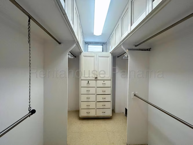 ALQUILER DE APARTAMENTO EN LA RONDA OBARRIO HQ