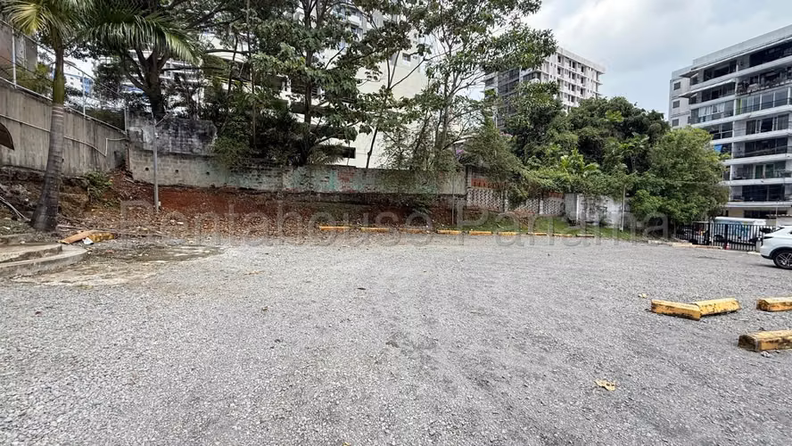 Venta de terreno en El Cangrejo AK