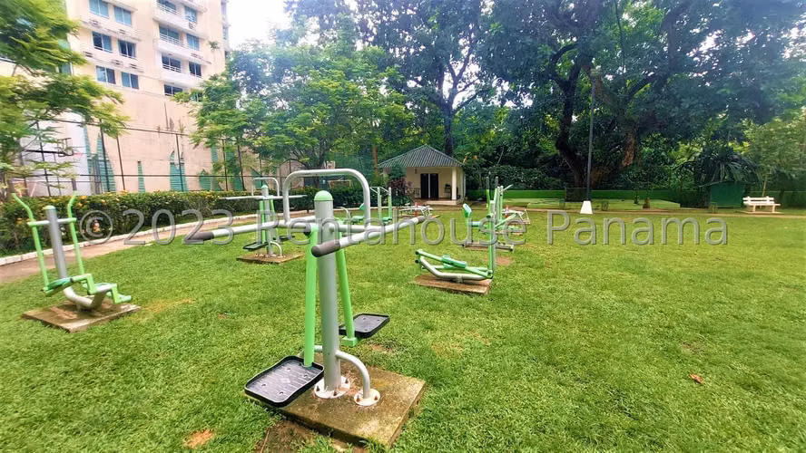 VENTA DE APARTAMENTO EN GREEN PARK CONDADO DEL REY HQ