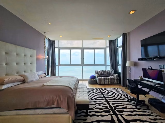 Exclusivo Penthouse en The Point...Lujo, Confort y Vista Inigualable al Mar
