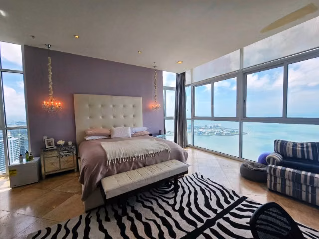 Exclusivo Penthouse en The Point...Lujo, Confort y Vista Inigualable al Mar