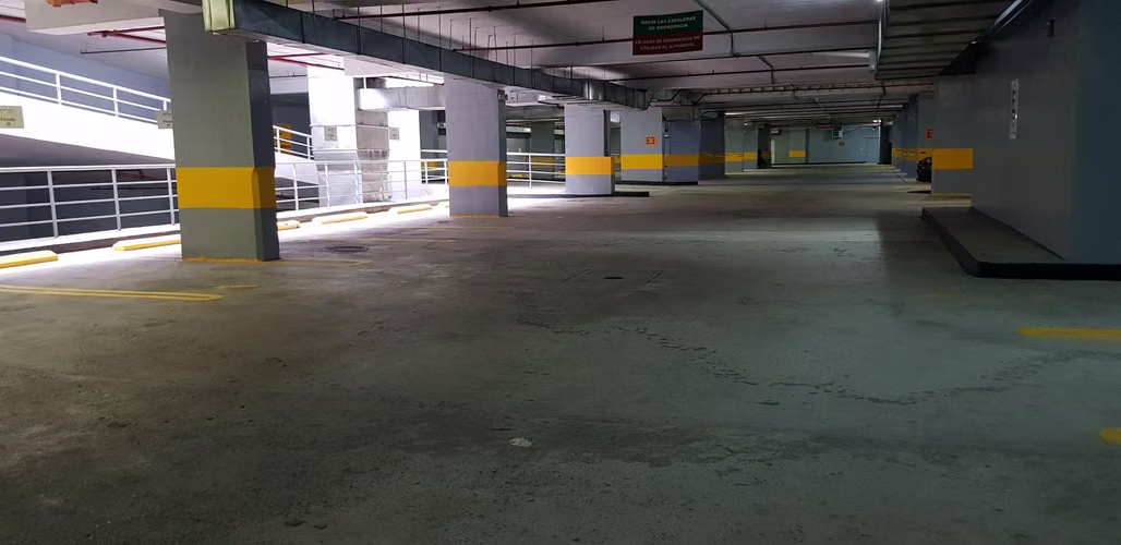 Exclusiva Oficina Corporativa en PH GMT Costa del Este | 586 m² | 15 Parking | Av. La Rotonda