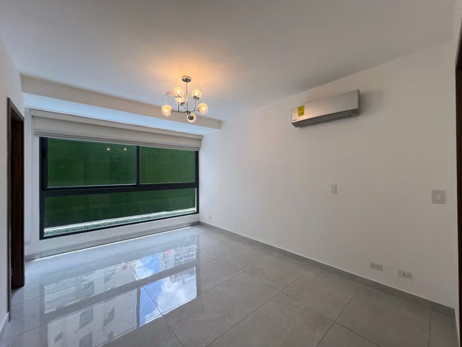 Venta de apartamento en PH Prestige Cerca del Parque Urraca en Bella Vista