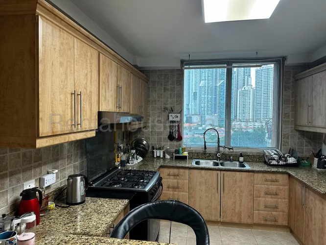 Se Vende Apartamento en Punta Pacifica MDV26-887