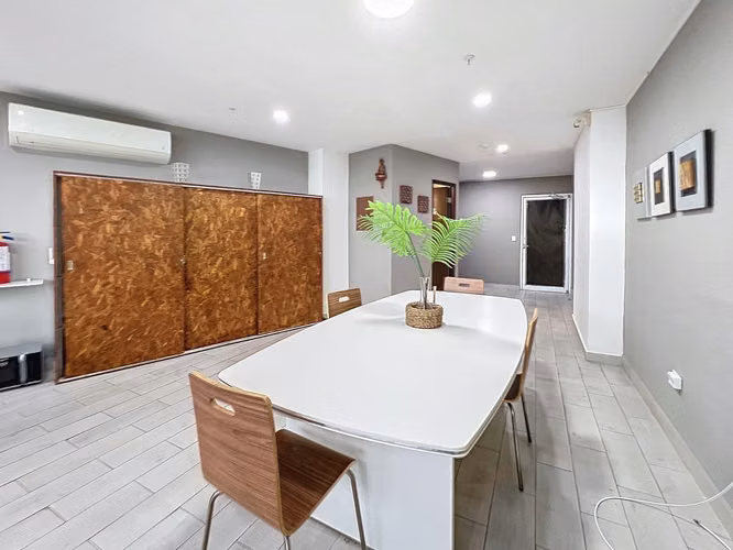 Sale Office 55m2 Sea view furnished