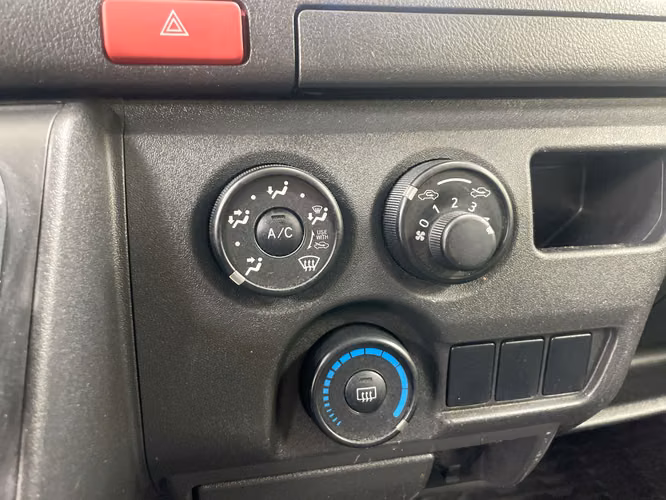 TOYOTA HIACE - 2025 - HP - Automarket - Imagen 9