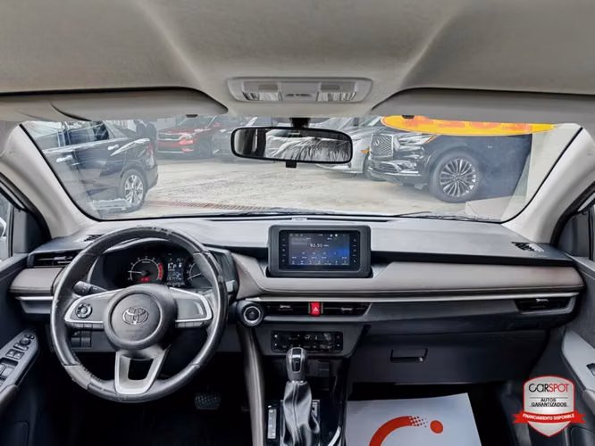 Toyota Yaris E 2024 Automática EJ4903