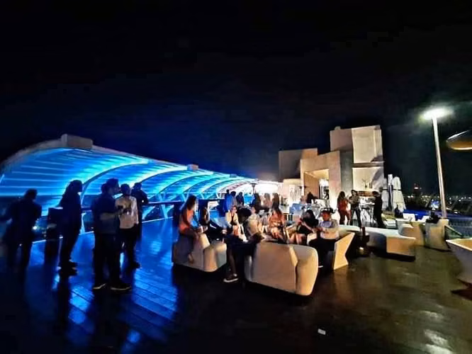 Guitarrista Profesional Exclusivo Para Eventos Privados & Corporativos de Lujo - Imagen 4