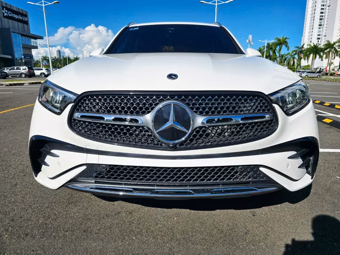 Mercedes-Benz GLC200 Coupe 2023