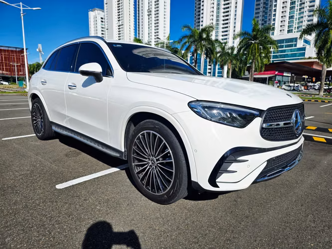 Mercedes-Benz GLC200 Coupe 2023