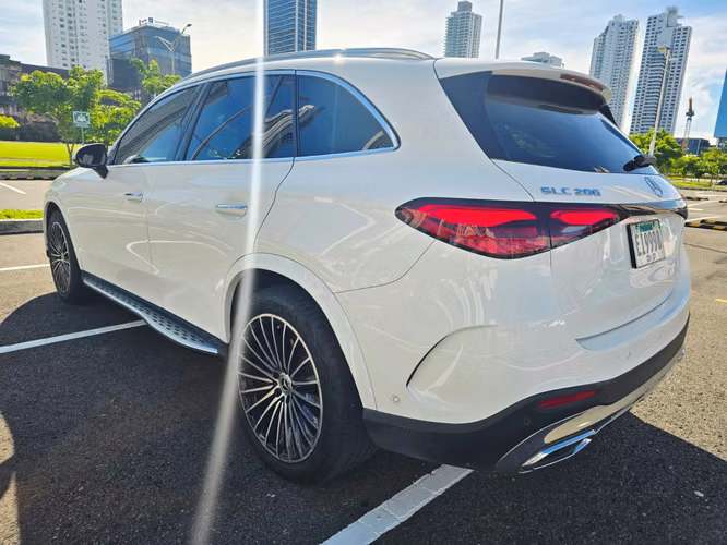 Mercedes-Benz GLC200 Coupe 2023