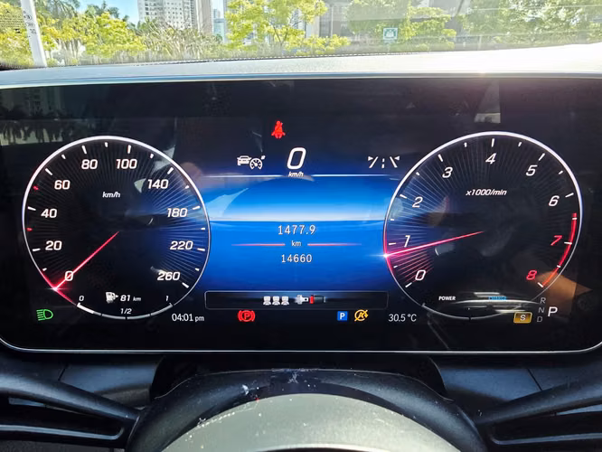 Mercedes-Benz GLC200 Coupe 2023
