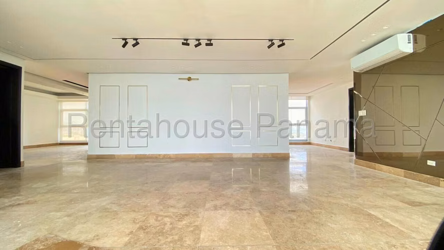 Apartment for Sale in Punta Pacifica AK