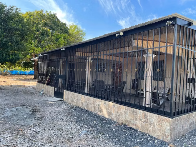 PROPIEDAD DE 2,875 m² CON POTENCIAL RESIDENCIAL Y COMERCIAL – SALITROSA, EL ROBLE, AGUADULCE