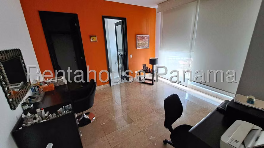 Venta de apartamento en Punta Pacifica AK