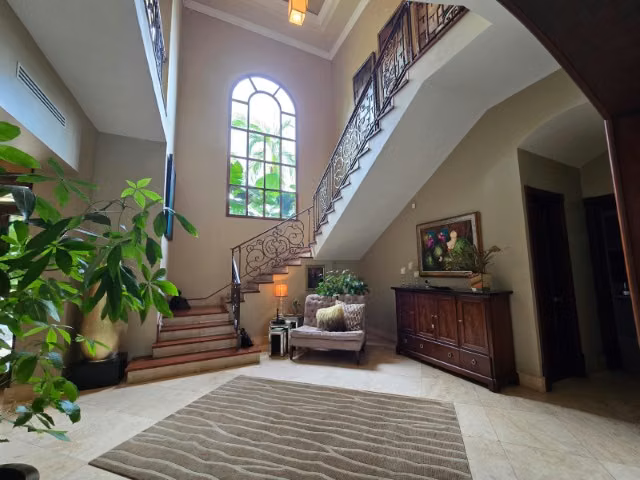 Exclusiva Residencia de Lujo en Costa del Este: Amplitud, Elegancia y Confort - Imagen 18