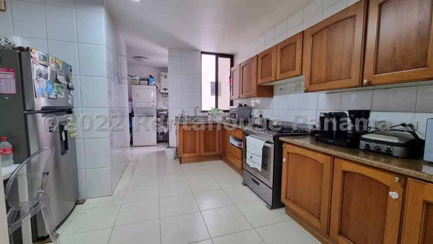 Venta de apartamento en Punta Pacifica AK