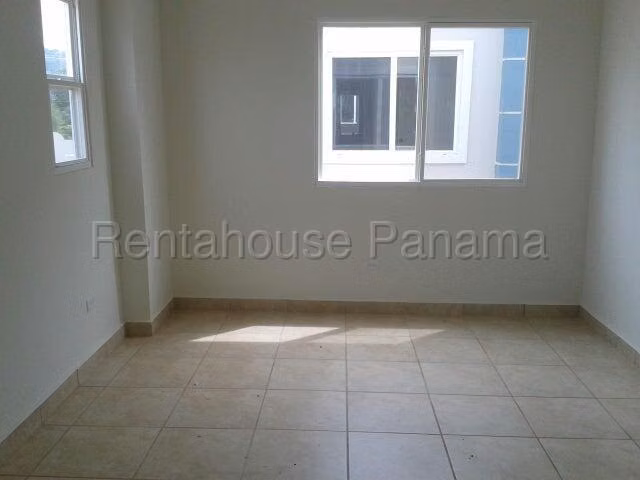 Venta de casa en Brisas Del Golf AK - Imagen 9