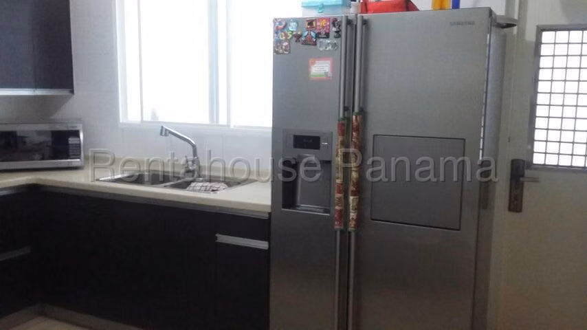 Venta de casa en Brisas Del Golf AK - Imagen 6