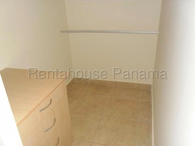 Venta de casa en Brisas Del Golf AK - Imagen 10