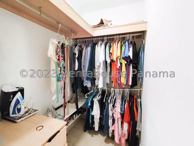 Venta de casa en Brisas Del Golf AK - Imagen 9