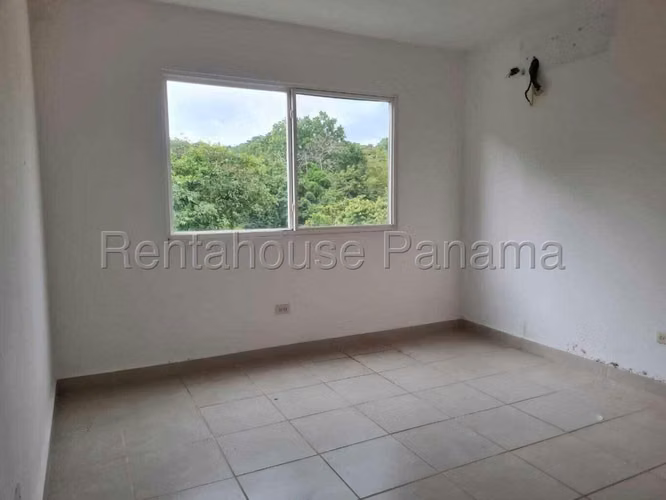Venta de casa en Brisas Del Golf AK - Imagen 7