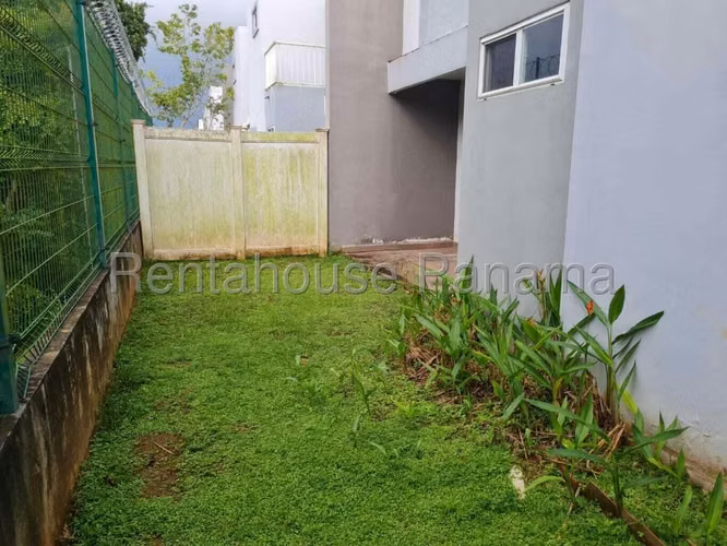 Venta de casa en Brisas Del Golf AK - Imagen 12