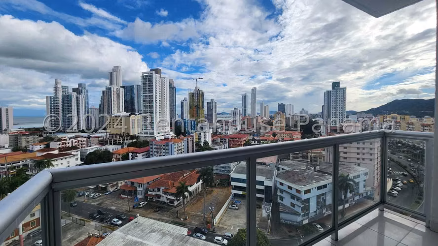 Venta de apartamento en Vía España la Cresta AK