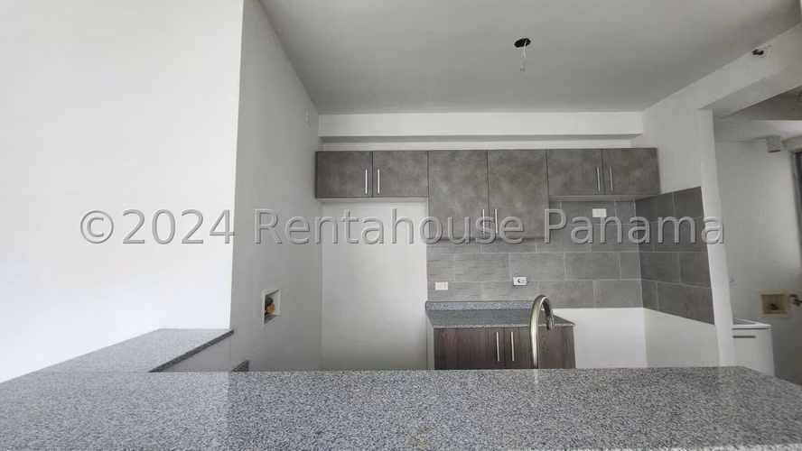 Venta de apartamento en Vía España la Cresta AK