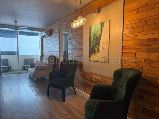 Venta de apartamento en Condado del Rey AK - Imagen 2