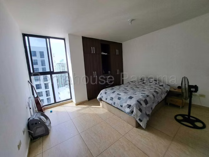Venta de apartamento en Condado del Rey AK