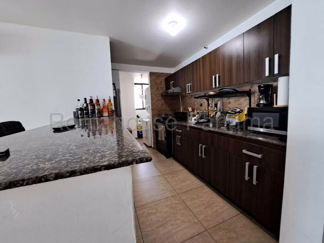 Venta de apartamento en Condado del Rey AK