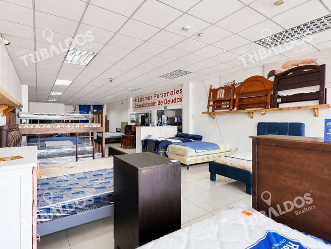 Alquiler de local comercial en Centro comercial La Doña