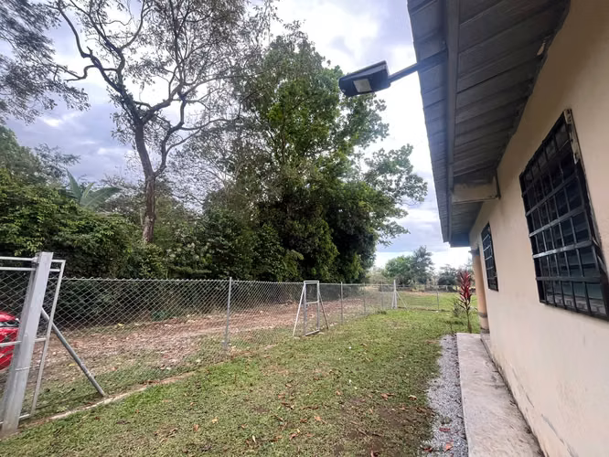 Se alquila casa amoblada en cochea. 450.00