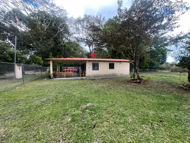 Se alquila casa amoblada en cochea. 450.00