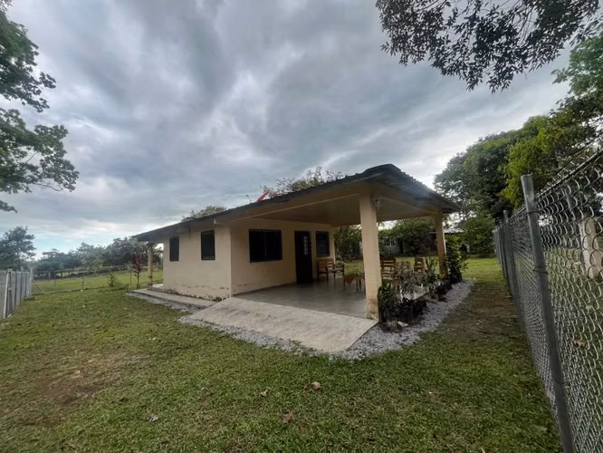 Se alquila casa amoblada en cochea. 450.00
